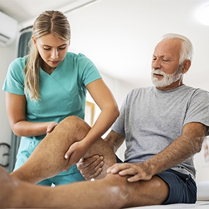 Effective Knee Pain Treatment: From Home Remedies to Medical Interventions