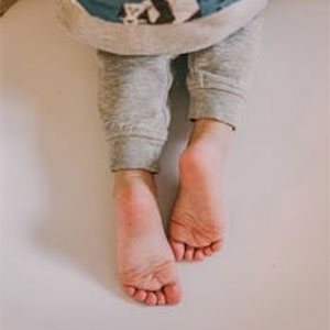 How Do I Know if My Child Has Flat Feet, and How Can I Treat Them?